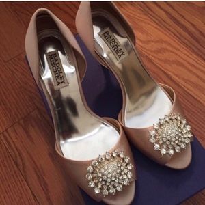 Badgley Mischka wedding pumps